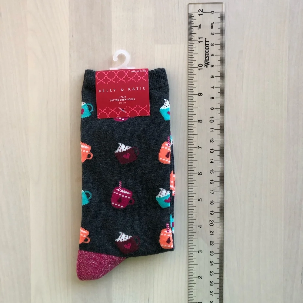 Kelly & Katie Hot Cocoa Coffee Mug Crew Socks